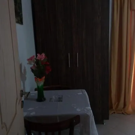 Apartamento Dona Lukovë