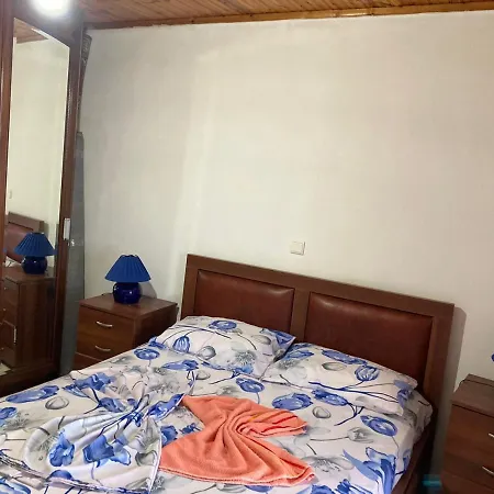 Dona Apartamento Lukovë